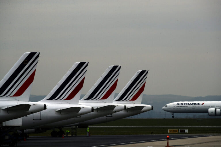 flight-bound-for-the-us-forced-to-land-in-montreal-due-to-ebola-travel-restrictions