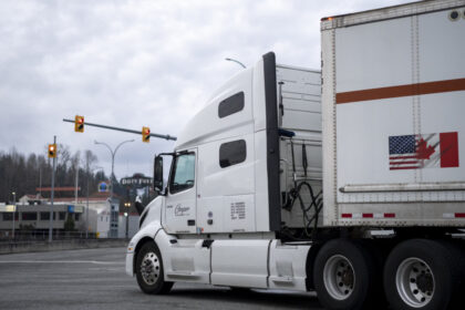 canadian-truck-dealers-warn-they-can’t-buy-new-us-models-until-feds-fix-paperwork