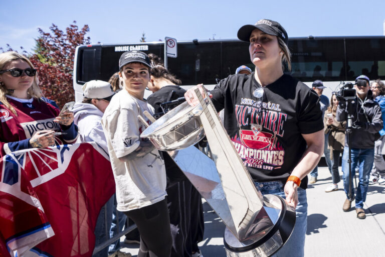 the-montreal-victoire-make-their-homecoming-after-winning-walter-cup