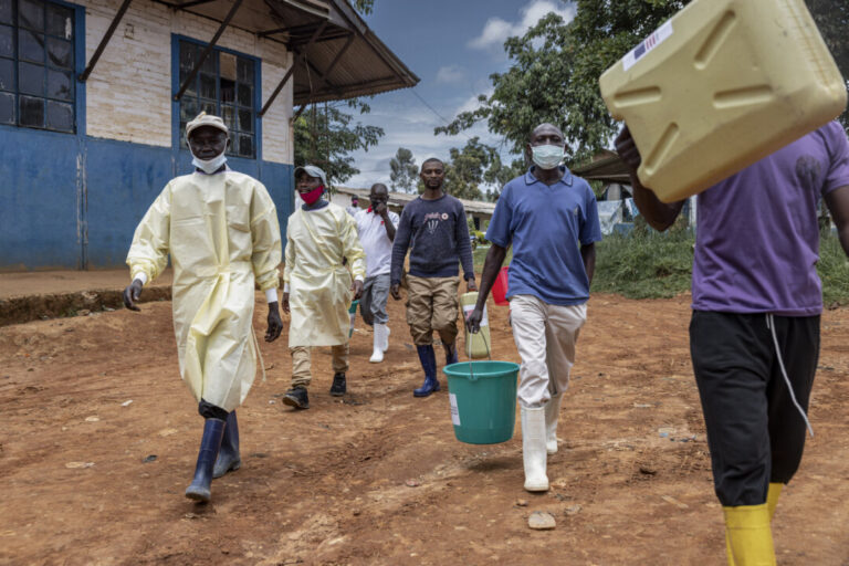 ebola-outbreak-in-congo-spreading-rapidly:-world-health-organization