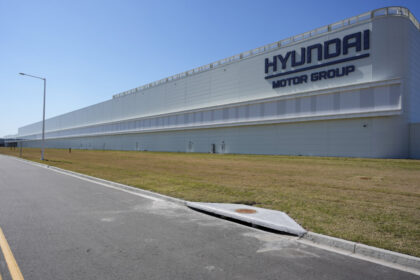hyundai-recalls-421,000-cars-in-us-over-unexpected-brake-activation