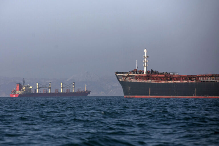 us-blocked-100-ships-from-iranian-ports,-says-centcom