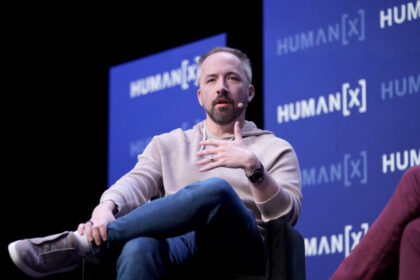 ceo-of-cloud-storage-pioneer-dropbox-to-step-down-after-19-years