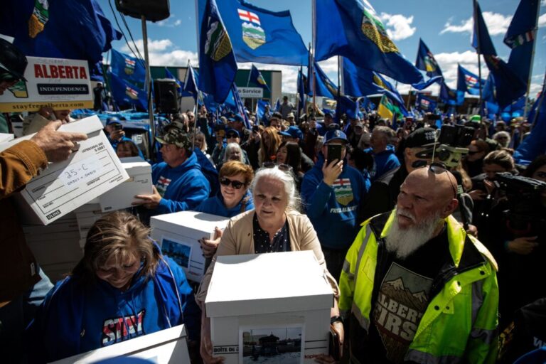 groups-on-both-sides-ramp-up-campaigns-ahead-of-alberta-separation-vote