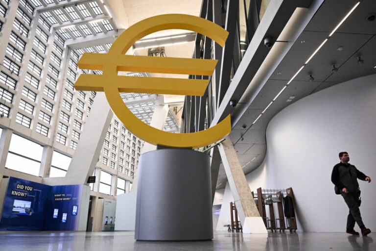 ecb-warns-energy,-trade-shocks-could-hit-eurozone-banks