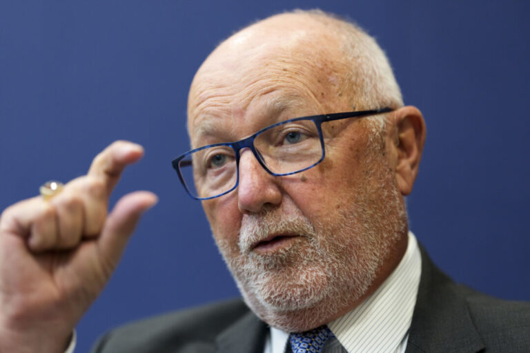us-ambassador-calls-for-immediate-repeal-of-online-streaming-tax
