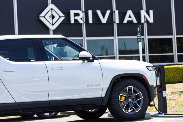 nhtsa-probes-115,000-rivian-trucks-over-suspension-issue,-risk-of-wheel-detachment