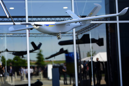 canadian,-ukrainian-drone-firms-forge-pact-to-supply-ukraine’s-military