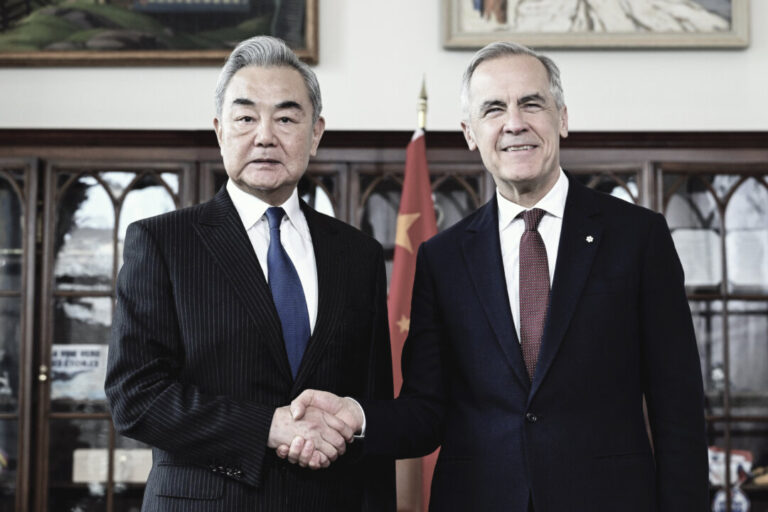 carney-meets-with-chinese-foreign-affairs-minister,-offers-no-comments