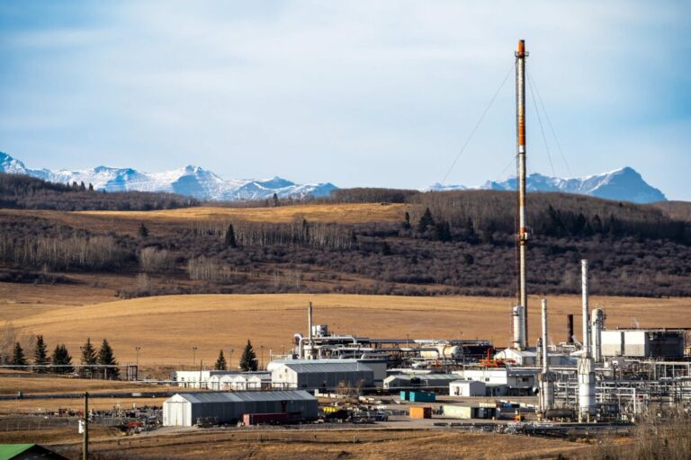 canada’s-net-zero-push-faces-scrutiny-as-evidence-of-economic-damage-mounts