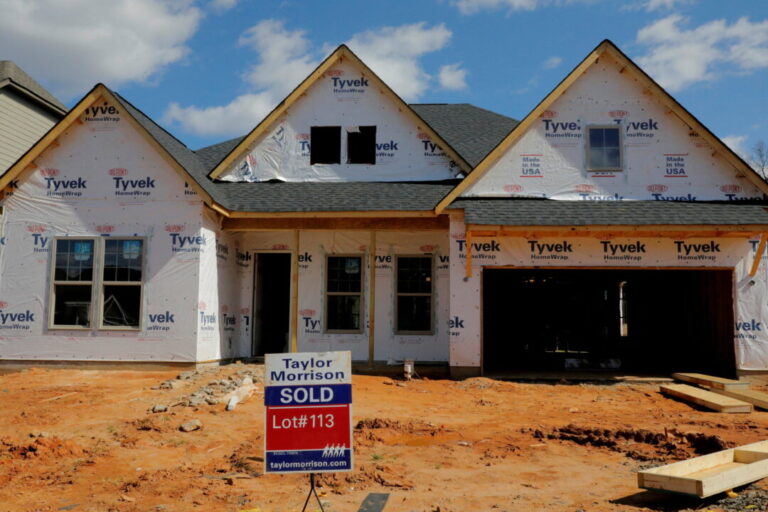 berkshire-hathaway-acquires-arizona-homebuilder-in-$6.8-billion-deal