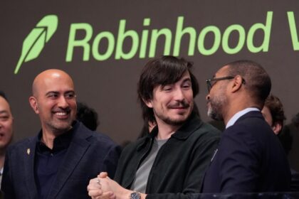 robinhood-expands-into-canada-with-acquisition-of-wonderfi