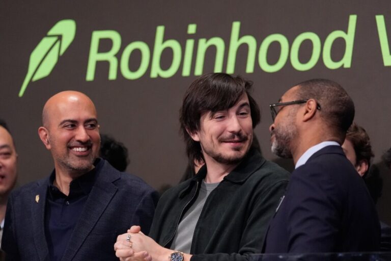 robinhood-expands-into-canada-with-acquisition-of-wonderfi