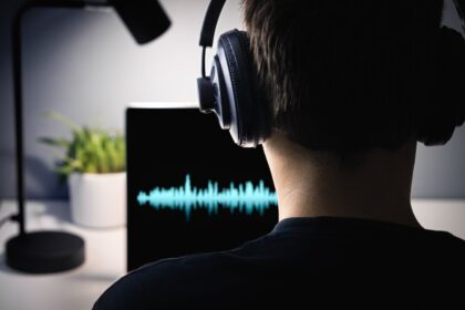 pig-butchering-scams-and-ai-voice-cloning:-how-to-recognize-both-before-you-lose-money
