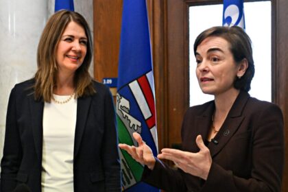quebec-and-alberta-push-for-stronger-ties-on-trade,-energy