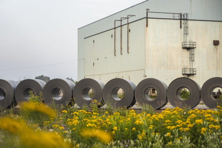 ottawa-to-extend-steel-tariff-quotas,-remission-program-for-1-year