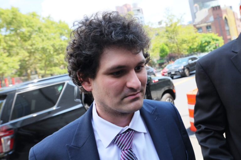 ftx-co-founder-sam-bankman-fried-formally-applies-for-pardon