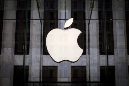 apple,-eu-clash-over-siri-ai-rollout-delay