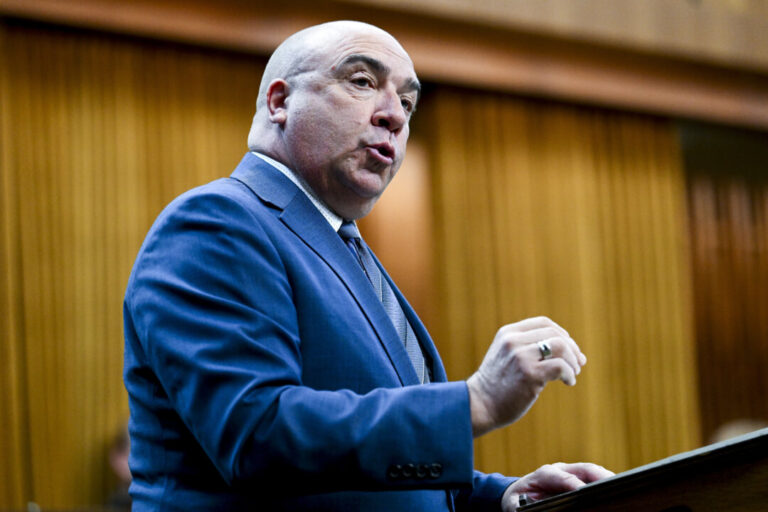conservative-mp-genereux-in-hospital-after-heart-issue,-poilievre-says