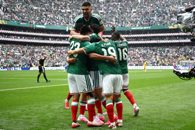 mexico-shuts-down-south-africa-2–0-to-win-world-cup-opening-game
