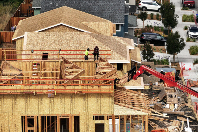 government-rules-add-more-than-one-quarter-of-new-home-price:-study