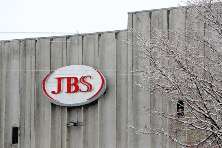 jbs-to-close-2-us-facilities-as-beef-consumption-drops