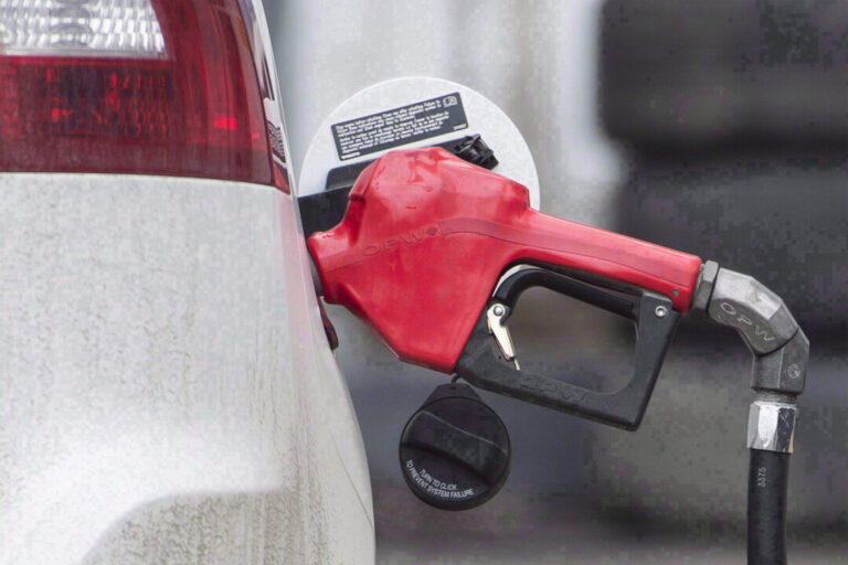 how-soon-will-canadians-see-gas-prices-go-down-after-the-iran-peace-deal?