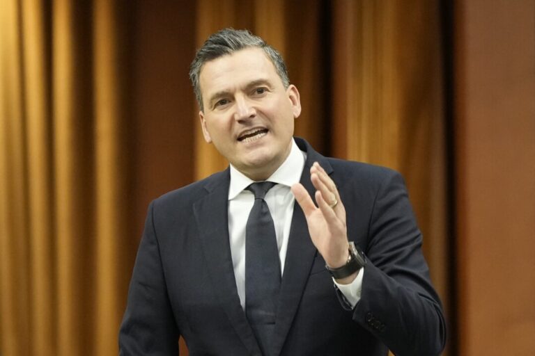 ottawa’s-new-surveillance-pricing-rules-not-likely-to-take-effect-before-2028