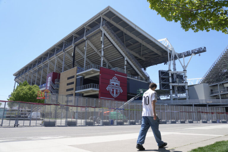 drones-banned-over-world-cup-training-sites-in-toronto,-vancouver