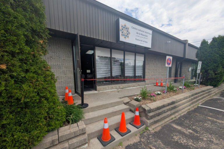 muslim-cultural-centre-in-trois-rivieres,-que.,-vandalized-overnight