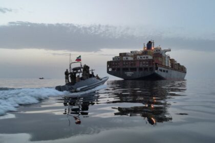 before-hormuz-traffic-resumes,-up-to-600-ships,-20,000-sailors-must-be-evacuated-from-gulf