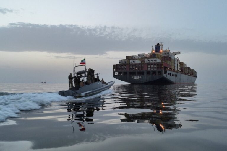 before-hormuz-traffic-resumes,-up-to-600-ships,-20,000-sailors-must-be-evacuated-from-gulf