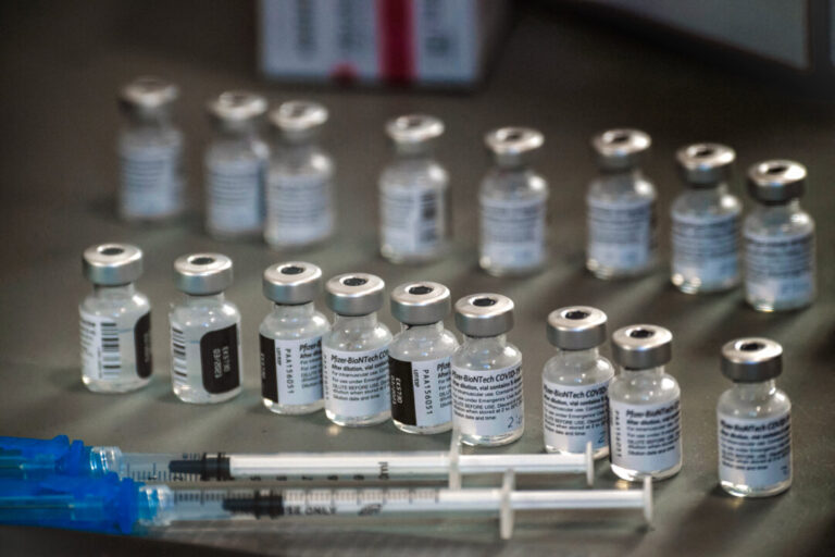 fda-vaccines-advisory-committee-meets-on-moderna’s-mrna-influenza-vaccine-mflusiva