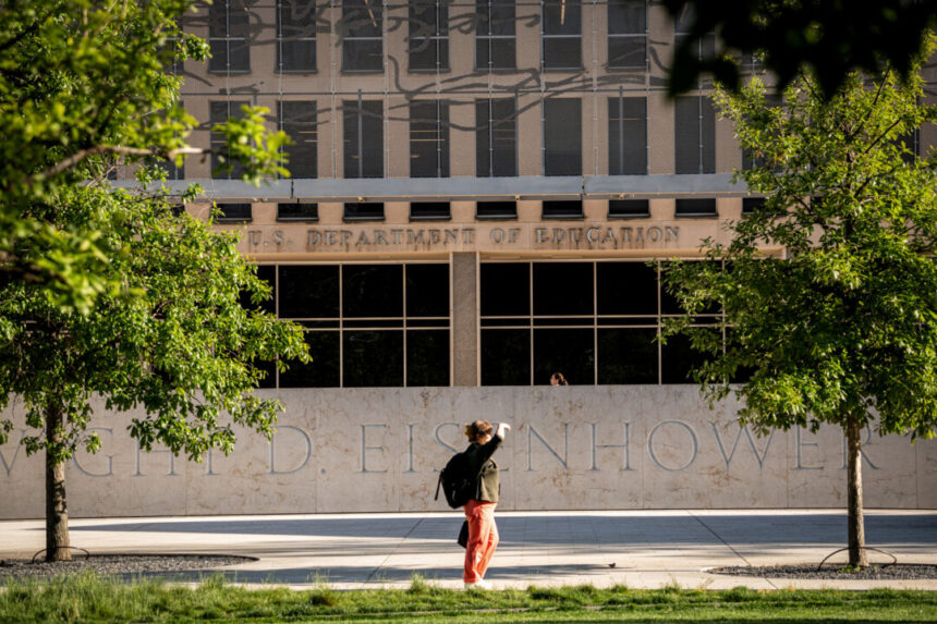 education-department-to-temporarily-reduce-student-loan-interest-rate