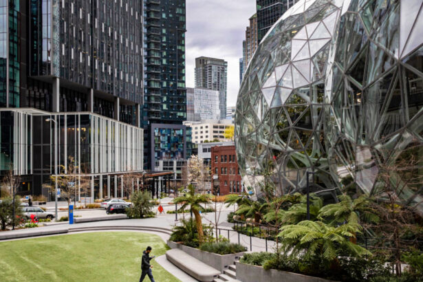downtown-seattle-lost-30,000-jobs-since-2020-payroll-tax:-report