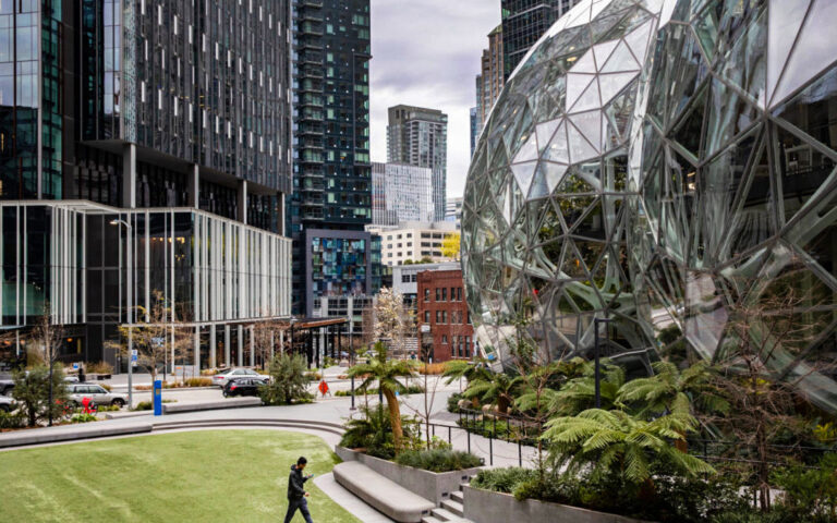downtown-seattle-lost-30,000-jobs-since-2020-payroll-tax:-report