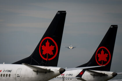 air-canada-cuts-travel-agent-commissions-in-bid-to-lower-costs