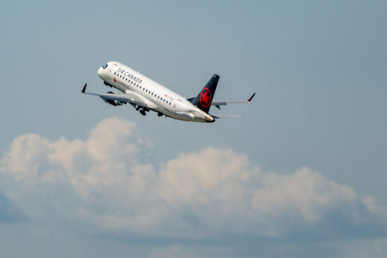 air-canada-flight-attendants-enter-final-day-of-strike-mandate-vote