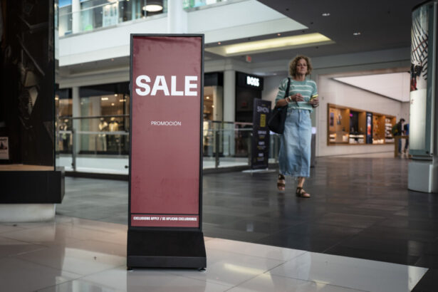 consumers,-business-investment-power-us-economy-in-1st-quarter