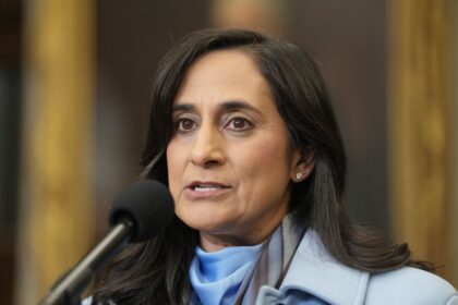 canada-has-no-plans-to-open-embassies-in-iran-or-venezuela,-anand-says