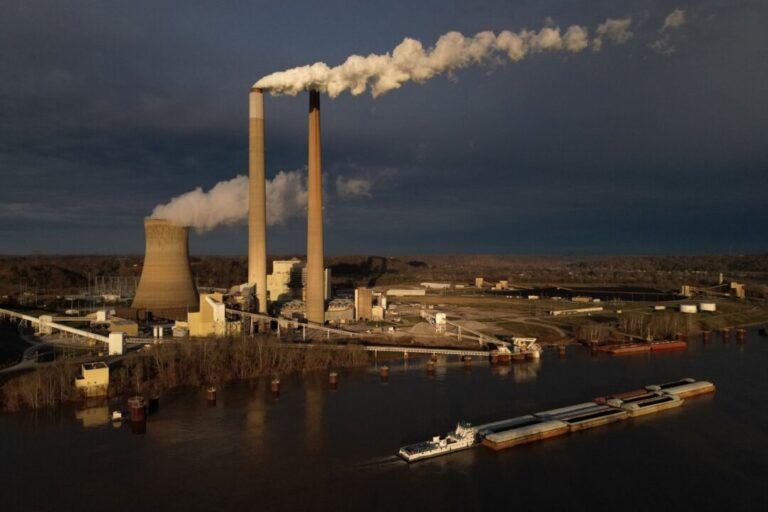 appeals-court-declines-to-lift-biden-era-soot-limits-for-coal-fired-power-plants
