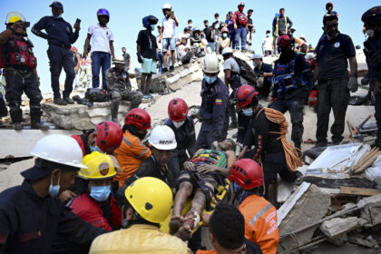 search-and-rescue-operations-continue-after-deadly-quakes-in-venezuela