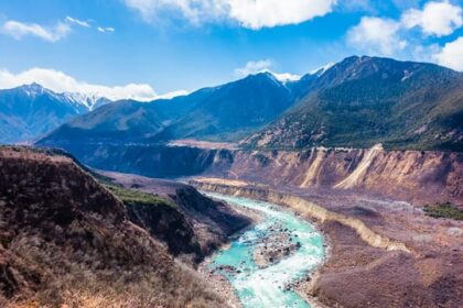 the-human-cost-of-progress:-the-yarlung-tsangpo-dam-and-the-future-of-tibet