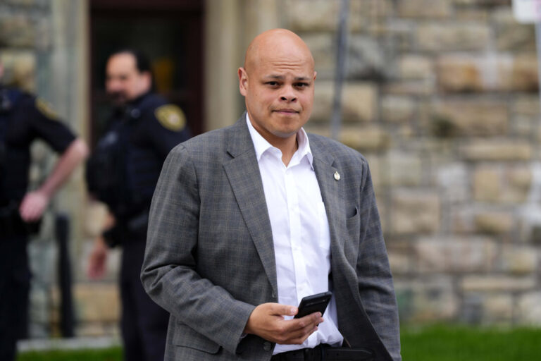 tory-mp-jivani-says-politicians-attending-pride-events-should-be-scrutinized,-not-those-who-skip-them