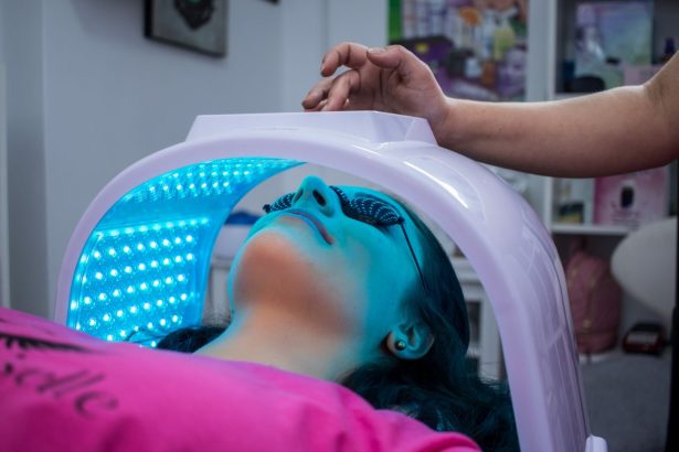 what-is-red-light-therapy-and-how-does-it-help?