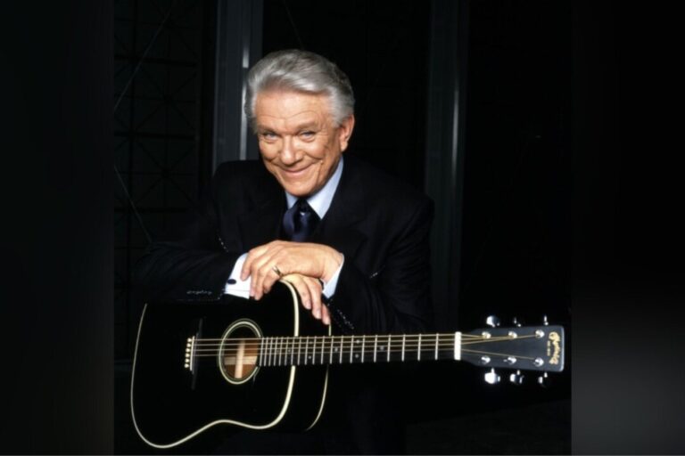 canadian-country-star-tommy-hunter-dies-at-89;-hosted-long-running-tv-variety-show