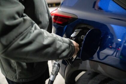 white-house-touts-first-‘freedom-fuel’-gas-stations