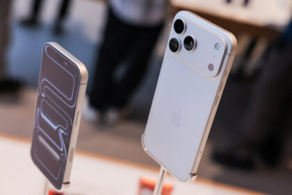 apple-expands-us-chip-production-in-$30-billion-broadcom-deal
