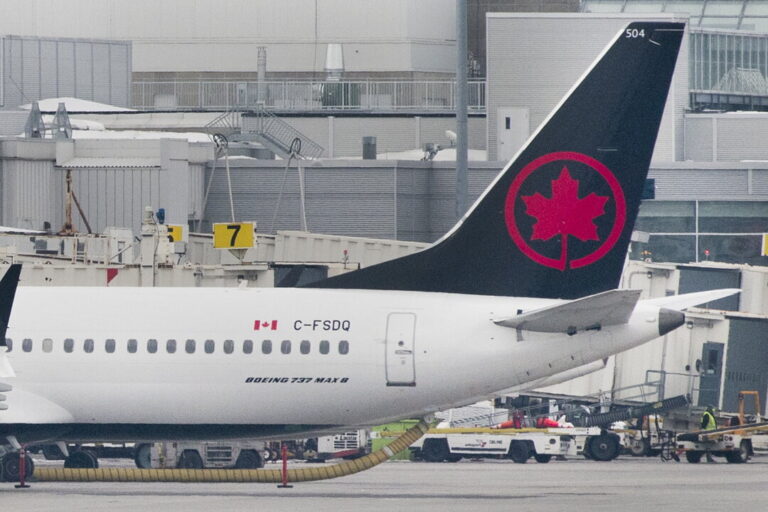 air-canada-plane-goes-off-runway-after-landing-in-montreal