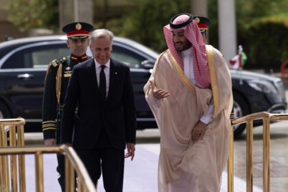 carney-makes-first-visit-by-canadian-pm-to-saudi-arabia-in-26-years-to-boost-economic-and-defence-ties